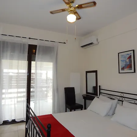 Kripis Studio Apartment Pefkochori